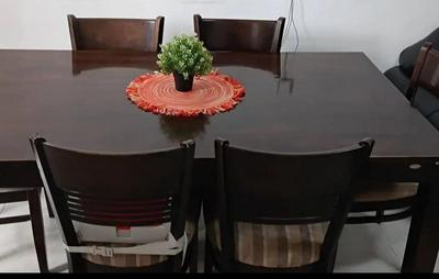 Dining table for sale