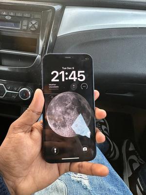 Apple iPhone 12 64 GB
