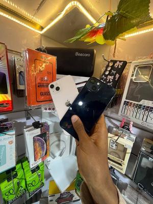 Apple iPhone 13 128 GB