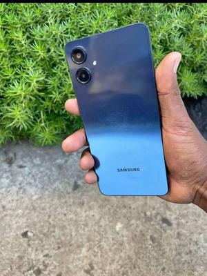 Samsung Galaxy A06 128 GB