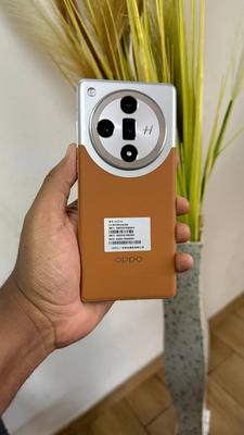 Oppo 512 GB