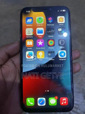 Apple iPhone X 64 GB