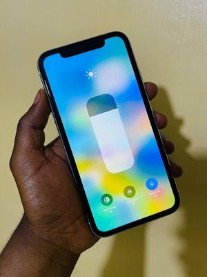 Apple iPhone XR 64 GB