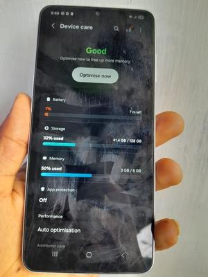 Samsung Galaxy A06 128 GB