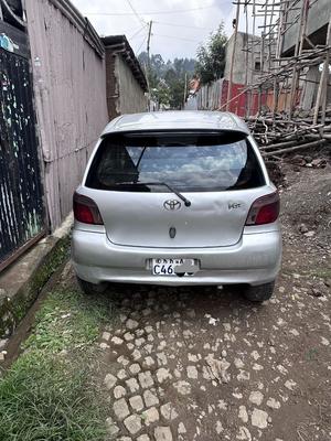 Toyota Vitz 2000 Automatic