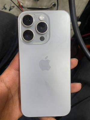 Apple iPhone 15 Pro