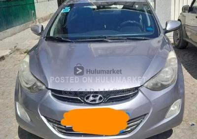 Hyundai Elantra 2012 Automatic