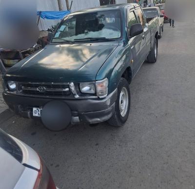 Toyota Hilux 1999 Manual