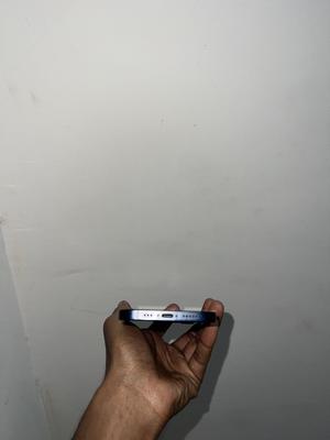 Apple iPhone 12 64 GB