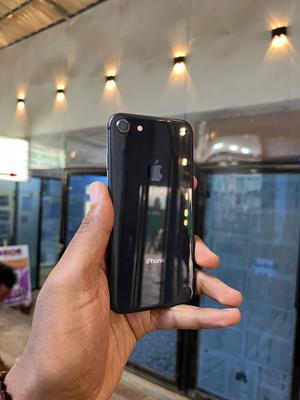 Apple iPhone 8 64 GB