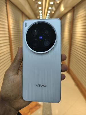 vivo X200 Ultra