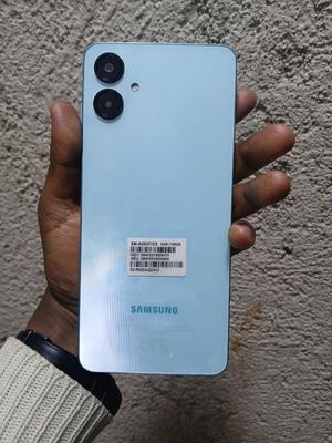 Samsung Galaxy A06 128 GB