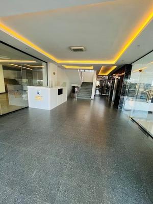 መገናኛ የሚሸጥ አፖርትመንት ካሬ 176