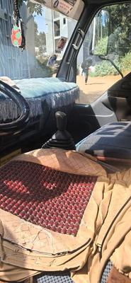 Isuzu NPR 2000