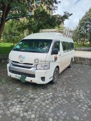 Toyota Hiace 2017 Manual