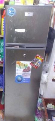 👉የሚሸጠው እቃ - ፍሪጅ