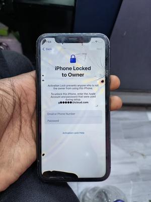 Apple iPhone 11 64 GB