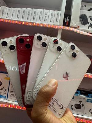 Apple iPhone 13