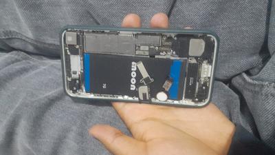 Apple iPhone 7