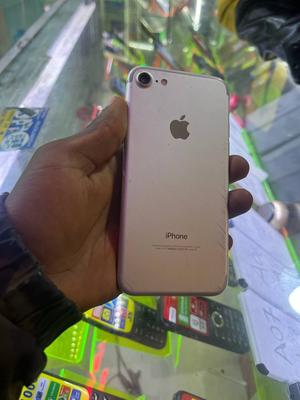 Apple iPhone 7