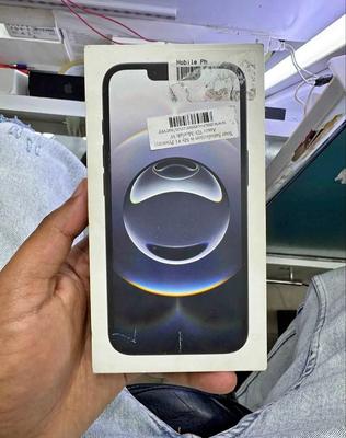 Apple iPhone 16