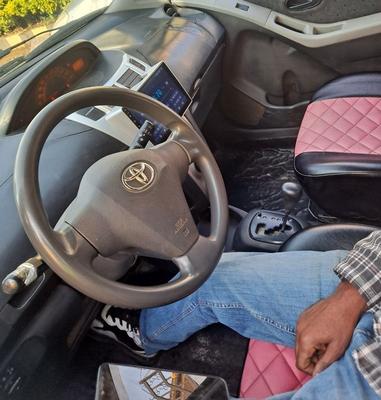 Toyota Yaris 2010 Automatic