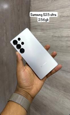 Samsung Galaxy S25 Ultra