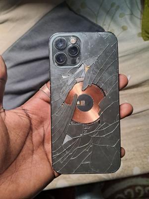 Apple iPhone 12 Pro